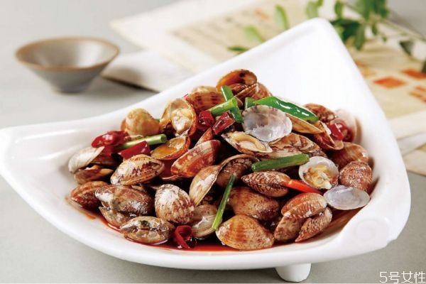 花甲熱量高嗎 減肥期間可以吃花甲嗎 花甲熱量高嗎 減肥期間可以吃花甲嗎