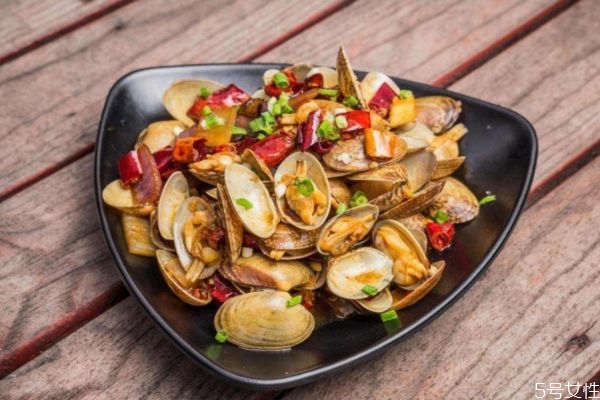 花甲熱量高嗎 減肥期間可以吃花甲嗎 花甲熱量高嗎 減肥期間可以吃花甲嗎