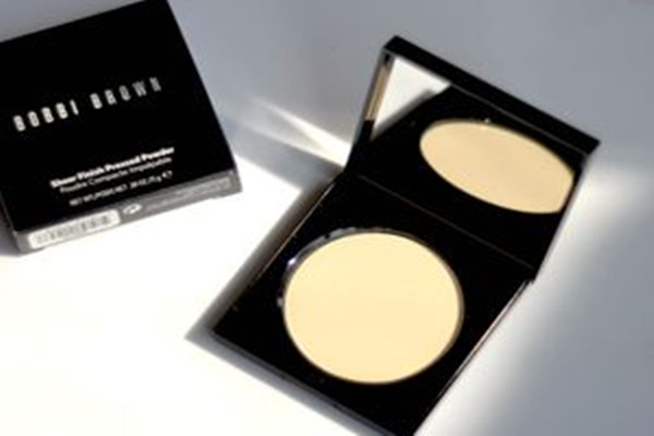 芭比波朗云影蜜粉使用方法 芭比波朗云影蜜粉好用嗎 芭比波朗云影蜜粉使用方法 芭比波朗云影蜜粉好用嗎