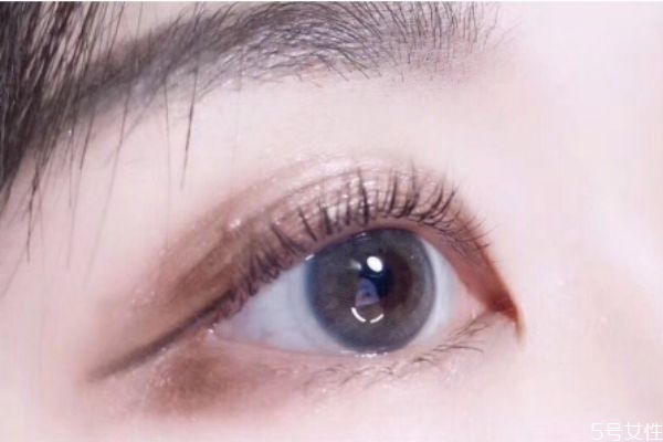 美瞳螺旋狀花紋適合怎樣的人 美瞳花紋怎么選 美瞳螺旋狀花紋適合怎樣的人 美瞳花紋怎么選