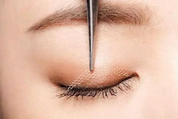 內(nèi)雙適合什么雙眼皮貼 內(nèi)雙如何選擇雙眼皮貼 內(nèi)雙適合什么雙眼皮貼 內(nèi)雙如何選擇雙眼皮貼