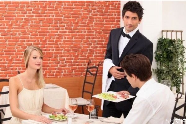 怎樣報(bào)復(fù)老公的冷落 冷落男人要有技巧 怎樣報(bào)復(fù)老公的冷落 冷落男人要有技巧