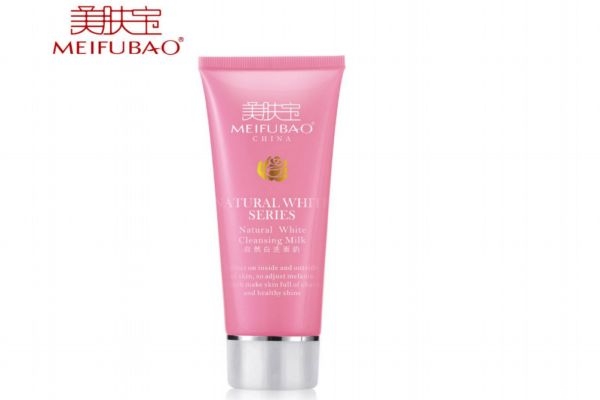 沒卸妝直接用洗面奶會怎么樣 不卸妝用洗面奶洗臉可以嗎 沒卸妝直接用洗面奶會怎么樣 不卸妝用洗面奶洗臉可以嗎