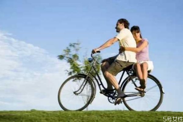 孕期老公出軌說明什么 如何對(duì)待孕期老公出軌 孕期老公出軌說明什么 如何對(duì)待孕期老公出軌