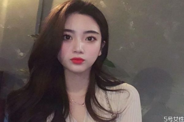 造型燙要不要弄造型 造型燙和普通燙的區(qū)別 造型燙要不要弄造型 造型燙和普通燙的區(qū)別