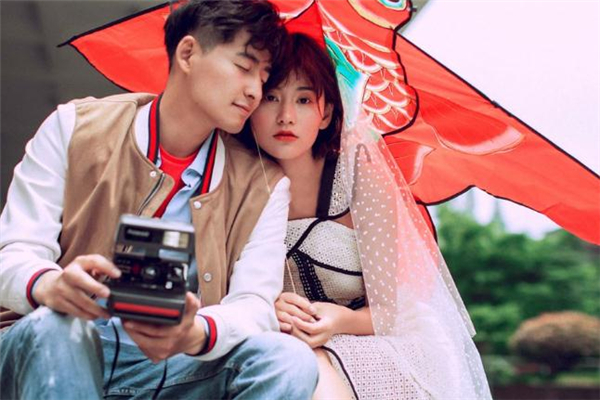 悶騷男和悶騷女適合嗎 悶騷男會講甜言蜜語嗎 悶騷男和悶騷女適合嗎 悶騷男會講甜言蜜語嗎