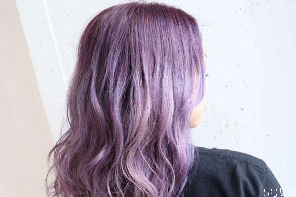 染發(fā)膏怎么洗掉 染發(fā)膏會(huì)致癌嗎 染發(fā)膏怎么洗掉 染發(fā)膏會(huì)致癌嗎