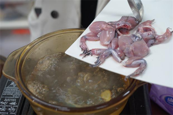 田雞的熱量 田雞吃了會胖嗎 田雞的熱量 田雞吃了會胖嗎