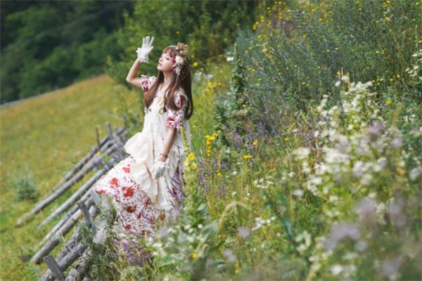 洛麗塔裙子配什么鞋好看 洛麗塔裙子可以配小白鞋嗎 洛麗塔裙子配什么鞋好看 洛麗塔裙子可以配小白鞋嗎