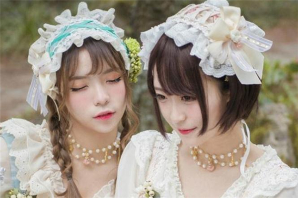 洛麗塔發(fā)帶怎么戴 洛麗塔發(fā)帶的戴法 洛麗塔發(fā)帶怎么戴 洛麗塔發(fā)帶的戴法