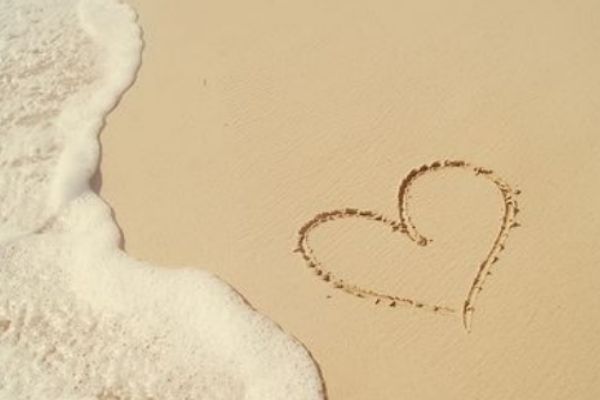 什么動(dòng)作可以讓男生對你心動(dòng) 讓男生心動(dòng)的事情