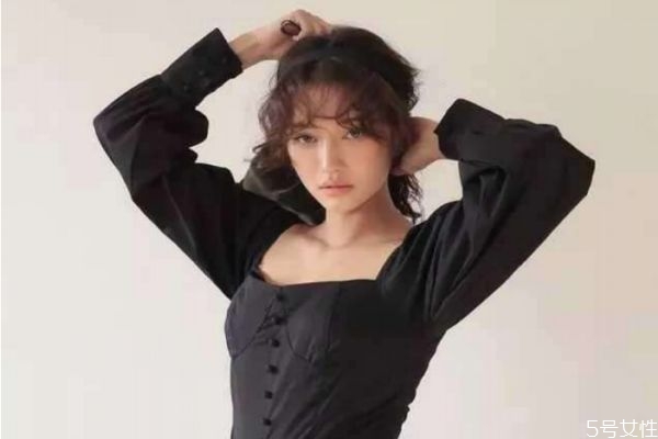 泰迪劉海是什么意思 泰迪卷劉海適合什么臉型 泰迪劉海是什么意思 泰迪卷劉海適合什么臉型