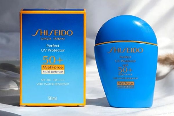 資生堂藍胖子和安耐曬區(qū)別 資生堂藍胖子防曬介紹 資生堂藍胖子和安耐曬區(qū)別 資生堂藍胖子防曬介紹