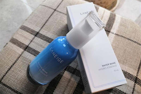 蘭芝新水酷高保濕精華露適合什么膚質(zhì) 蘭芝新水酷高保濕精華露介紹 蘭芝新水酷高保濕精華露適合什么膚質(zhì) 蘭芝新水酷高保濕精華露介紹