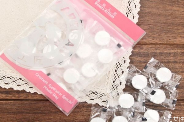 壓縮面膜泡水膜好還是化妝棉濕敷好 壓縮面膜的功效 壓縮面膜泡水膜好還是化妝棉濕敷好 壓縮面膜的功效