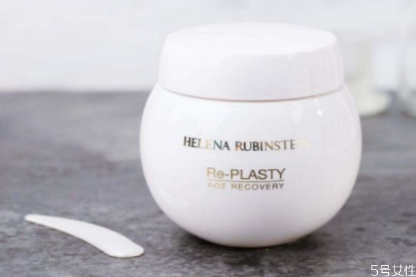 郝蓮娜黑繃帶和白繃帶有什么區(qū)別 白繃帶和黑繃帶的區(qū)別 郝蓮娜黑繃帶和白繃帶有什么區(qū)別 白繃帶和黑繃帶的區(qū)別