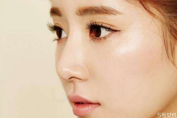 假睫毛選購要點(diǎn) 假睫毛最佳長度 假睫毛選購要點(diǎn) 假睫毛最佳長度