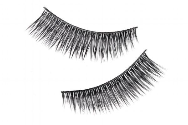 假睫毛可以用睫毛膏嗎 使用假睫毛注意事項(xiàng) 假睫毛可以用睫毛膏嗎 使用假睫毛注意事項(xiàng)