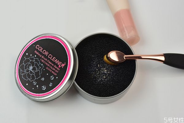 化妝刷清潔海綿盒怎么用 化妝刷清潔海綿使用方法 化妝刷清潔海綿盒怎么用 化妝刷清潔海綿使用方法