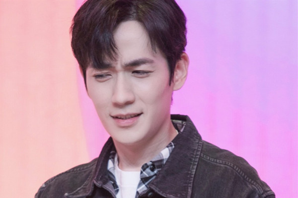 喜歡上高冷的男生怎么辦 怎樣與高冷的男生相處 喜歡上高冷的男生怎么辦 怎樣與高冷的男生相處