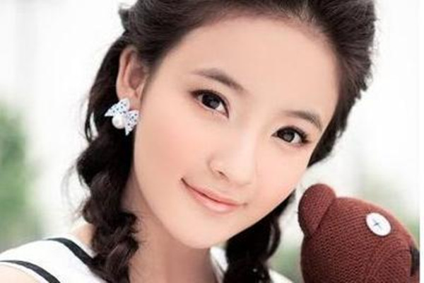 吸雕雙眼皮術(shù)后怎樣護理 吸雕雙眼皮術(shù)有什么風(fēng)險 吸雕雙眼皮術(shù)后怎樣護理 吸雕雙眼皮術(shù)有什么風(fēng)險