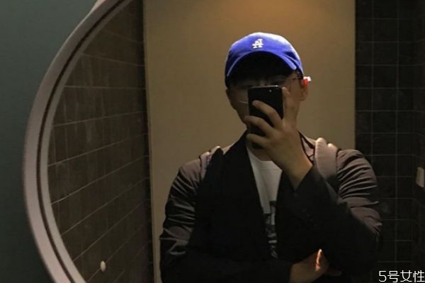 棒球帽和嘻哈帽哪個好看 棒球帽和嘻哈帽怎么戴好看 棒球帽和嘻哈帽哪個好看 棒球帽和嘻哈帽怎么戴好看