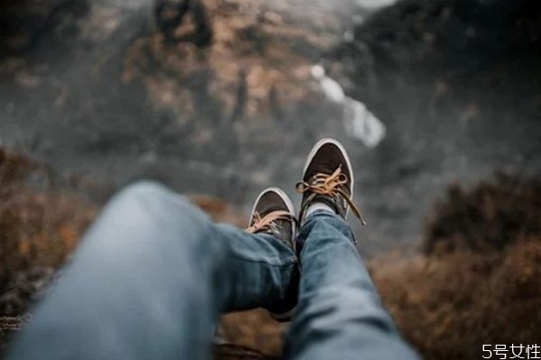 和初戀分手一年復(fù)合是什么心理 男生初戀后還會有真愛 和初戀分手一年復(fù)合是什么心理 男生初戀后還會有真愛