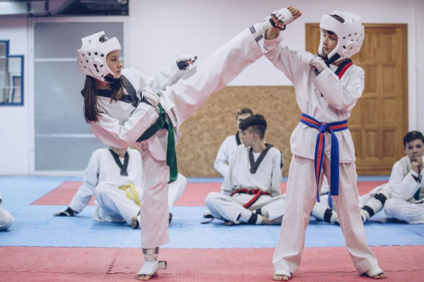女生練跆拳道的好處 女生練跆拳道能提升氣質(zhì)嗎 女生練跆拳道的好處 女生練跆拳道能提升氣質(zhì)嗎