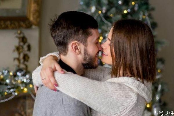 老公喜歡撩妹算精神出軌嗎 老公微信曖昧該原諒嗎 老公喜歡撩妹算精神出軌嗎 老公微信曖昧該原諒嗎