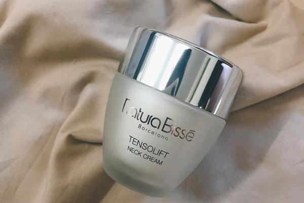 悅碧施頸霜哪個(gè)國家的 悅碧施頸霜好用嗎 悅碧施頸霜哪個(gè)國家的 悅碧施頸霜好用嗎