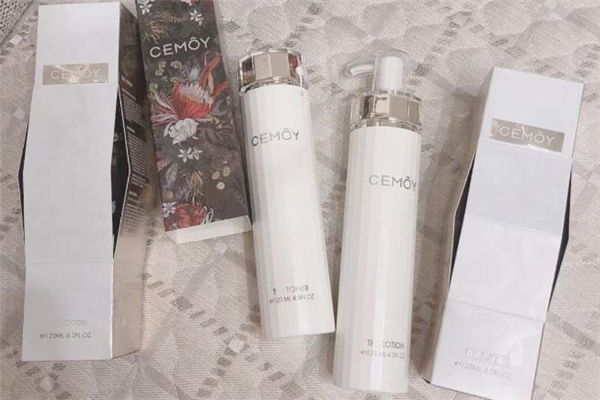 cemoy水乳適合什么膚質(zhì) cemoy水乳適合什么年齡 cemoy水乳適合什么膚質(zhì) cemoy水乳適合什么年齡
