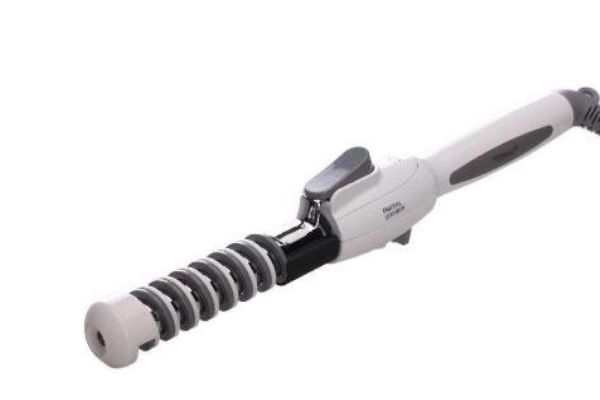 卷發(fā)棒對(duì)頭發(fā)有傷害嗎 燙頭發(fā)后怎么恢復(fù)原狀 卷發(fā)棒對(duì)頭發(fā)有傷害嗎 燙頭發(fā)后怎么恢復(fù)原狀