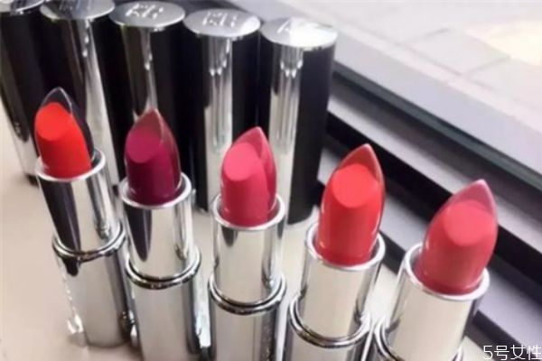 雙色口紅怎么用 雙色口紅怎么涂好看 雙色口紅怎么用 雙色口紅怎么涂好看