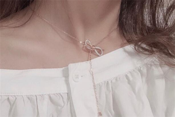 施華洛世奇蝴蝶結(jié)項(xiàng)鏈怎么調(diào)節(jié) 施華洛世奇蝴蝶結(jié)項(xiàng)鏈真假 施華洛世奇蝴蝶結(jié)項(xiàng)鏈怎么調(diào)節(jié) 施華洛世奇蝴蝶結(jié)項(xiàng)鏈真假