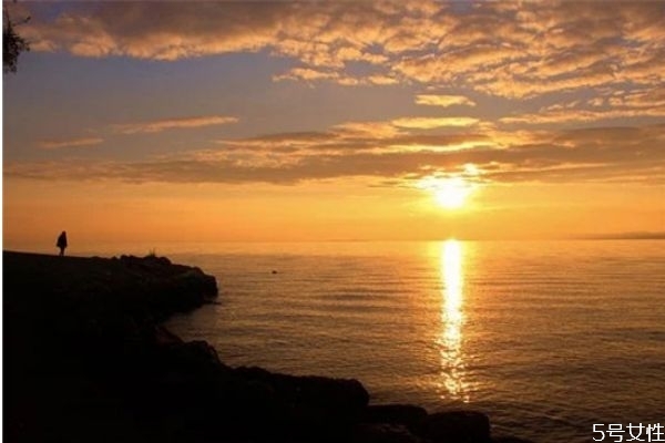 夫妻冷戰(zhàn)多久會(huì)沒(méi)有感情 冷戰(zhàn)之后怎么和好