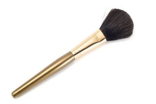 散粉用刷子和粉撲有什么區(qū)別 用刷子和粉撲各自的優(yōu)缺點(diǎn) 散粉用刷子和粉撲有什么區(qū)別 用刷子和粉撲各自的優(yōu)缺點(diǎn)