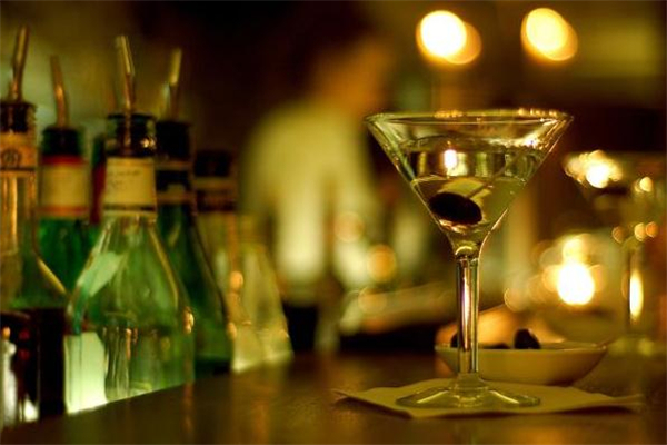 喝酒吐黃水吃什么藥 喝酒吐黃水多久能恢復 喝酒吐黃水吃什么藥 喝酒吐黃水多久能恢復