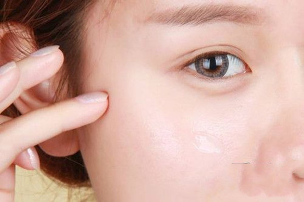 ?無痕去眼袋真的無痕嗎 無痕去眼袋術(shù)前注意事項(xiàng) ? ?無痕去眼袋真的無痕嗎 無痕去眼袋術(shù)前注意事項(xiàng) ?