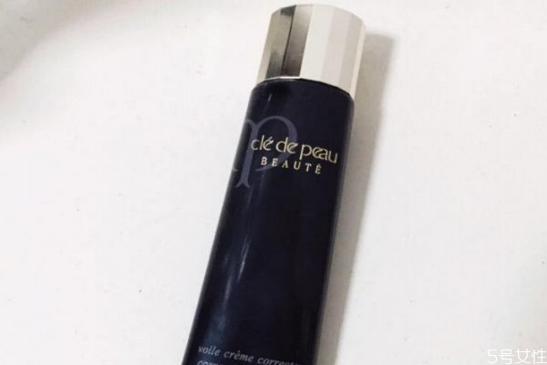 妝前乳可以當(dāng)乳液用嗎 妝前乳選購技巧 妝前乳可以當(dāng)乳液用嗎 妝前乳選購技巧