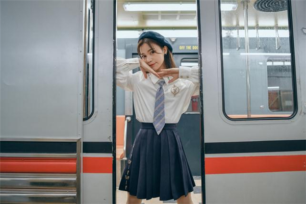 百褶裙的褶散了怎么辦 百褶裙怎么收納 百褶裙的褶散了怎么辦 百褶裙怎么收納