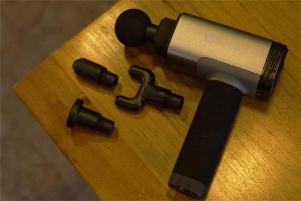 筋膜槍全身都可以用嗎 筋膜槍可以當(dāng)按摩器用嗎 筋膜槍全身都可以用嗎 筋膜槍可以當(dāng)按摩器用嗎