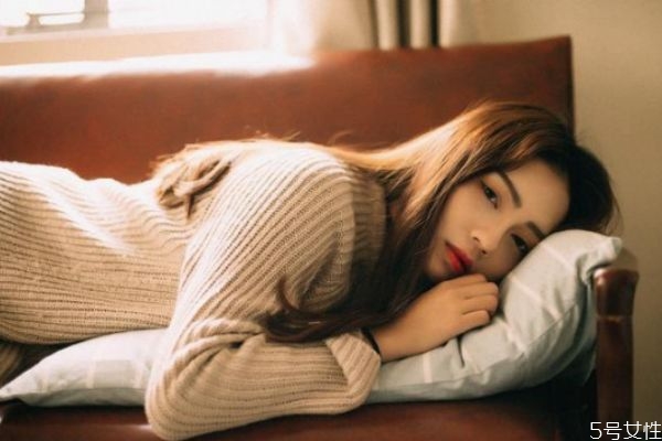 怎樣挽回一個(gè)不再愛你的人 教你成功挽回愛 怎樣挽回一個(gè)不再愛你的人 教你成功挽回愛