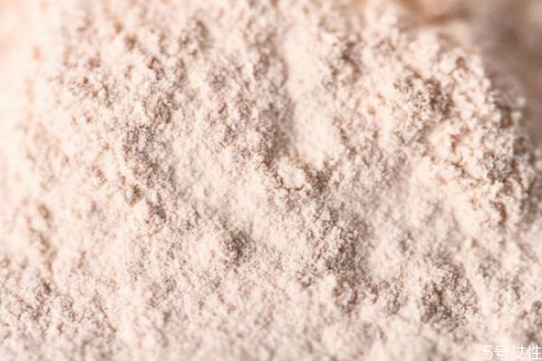 散粉有必要買貴的嗎 散粉貴的和便宜的區(qū)別 散粉有必要買貴的嗎 散粉貴的和便宜的區(qū)別