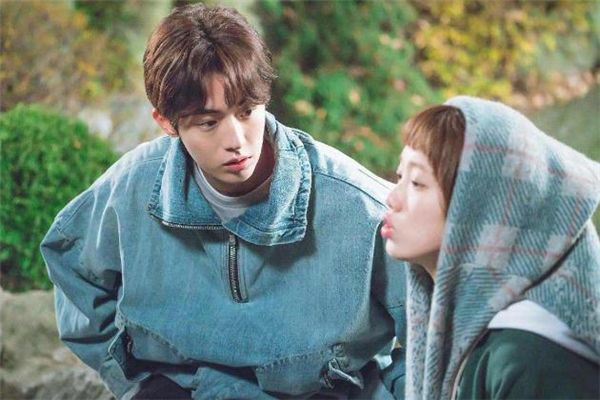 老公動手打我了要不要離婚 老公動手打你能原諒嗎 老公動手打我了要不要離婚 老公動手打你能原諒嗎