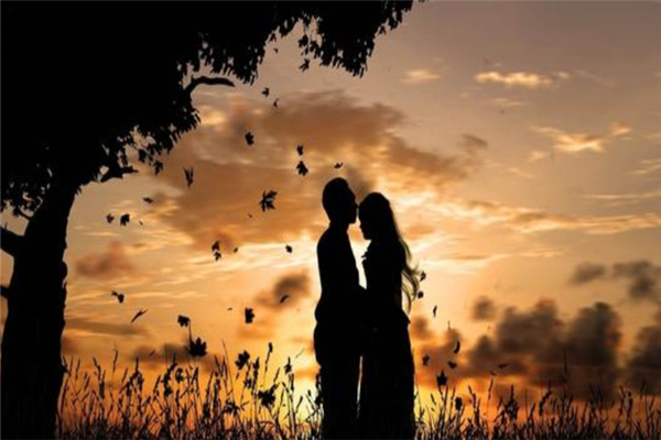 前任回頭的心理特點(diǎn) 前任會回頭找你的表現(xiàn) 前任回頭的心理特點(diǎn) 前任會回頭找你的表現(xiàn)