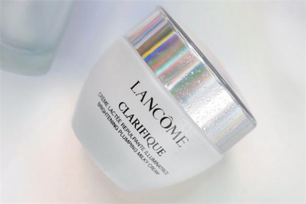 蘭蔻極光5號霜怎么樣 蘭蔻極光5號霜好用嗎 蘭蔻極光5號霜怎么樣 蘭蔻極光5號霜好用嗎