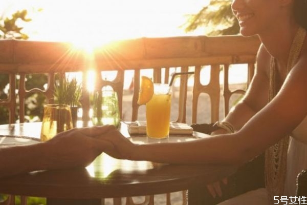 男人對于甩了自己的女人 最讓男人不甘心的分手 男人對于甩了自己的女人 最讓男人不甘心的分手