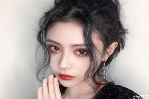 90度劉海怎么弄 劉海怎么打理好看 90度劉海怎么弄 劉海怎么打理好看