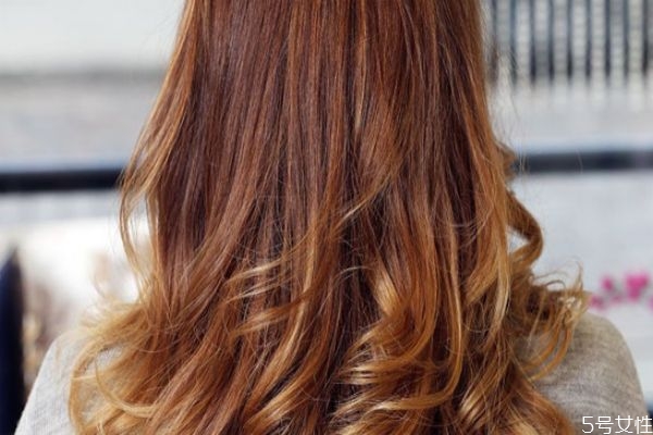 菲靈是哪個國家的品牌 菲靈和施華蔻哪個藥水好 菲靈是哪個國家的品牌 菲靈和施華蔻哪個藥水好