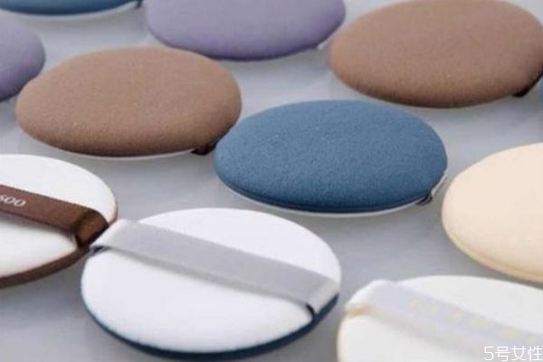 化妝應(yīng)該注意哪些細(xì)節(jié) 新手化妝要注意什么問(wèn)題